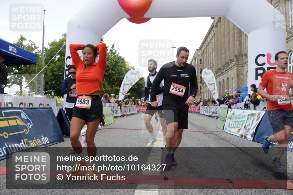 06.09.2026 - CURREX Alsterlauf Yannick Fuchs http://msf.ph/oto/10164327 06.09.2026 09:53:22 Ziel 2036, 2460, 2536, 2554, 2561, 3065, 3087, 3395, 3396, 3953, 4584, 4623, 4707, 4708, 4749, 4833, 4991, 5133, 5983, 8173, 8187, 8230, 8340 meine-sportfotos.de