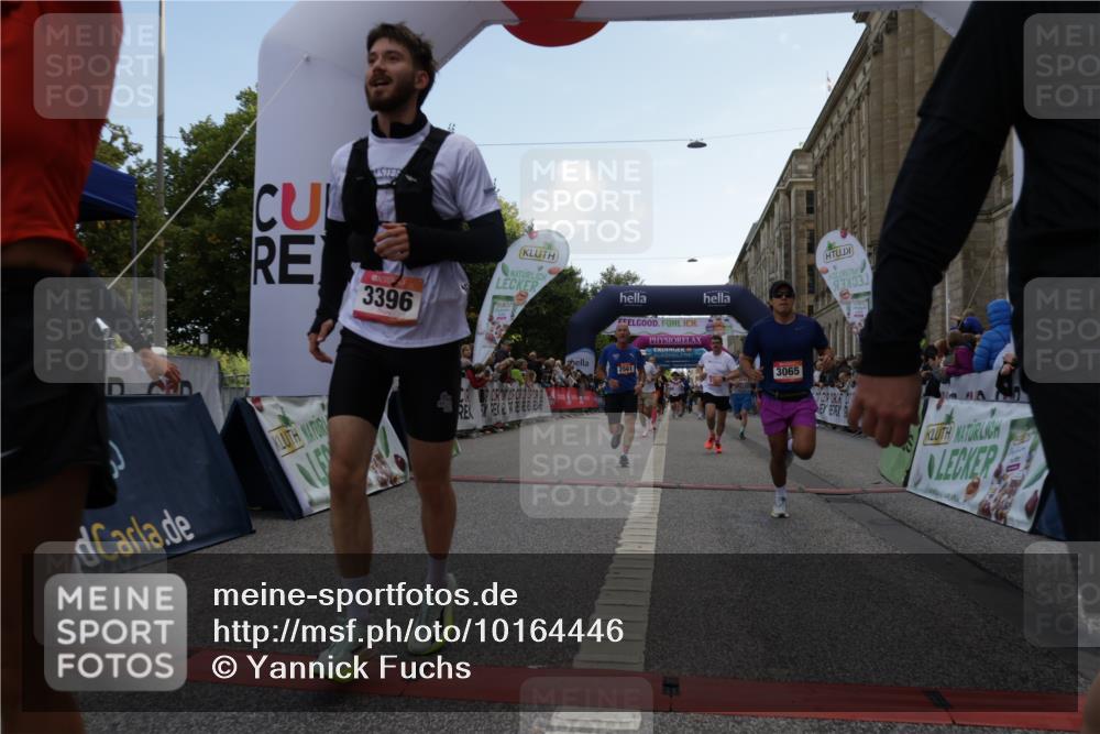 06.09.2026 - CURREX Alsterlauf Yannick Fuchs http://msf.ph/oto/10164446 06.09.2026 09:53:23 Ziel 2036, 2460, 2536, 2554, 2561, 3065, 3087, 3395, 3396, 3953, 4584, 4623, 4749, 4833, 4991, 5133, 5983, 8173, 8187, 8230, 8340 meine-sportfotos.de