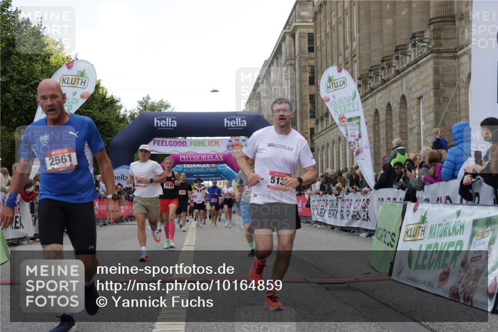 06.09.2026 - CURREX Alsterlauf Yannick Fuchs http://msf.ph/oto/10164859 06.09.2026 09:53:25 Ziel 2036, 2460, 2536, 2554, 2561, 2766, 3065, 3087, 3395, 3396, 3953, 4584, 4623, 4749, 4808, 4833, 4991, 5133, 5983, 8173, 8187, 8340 meine-sportfotos.de