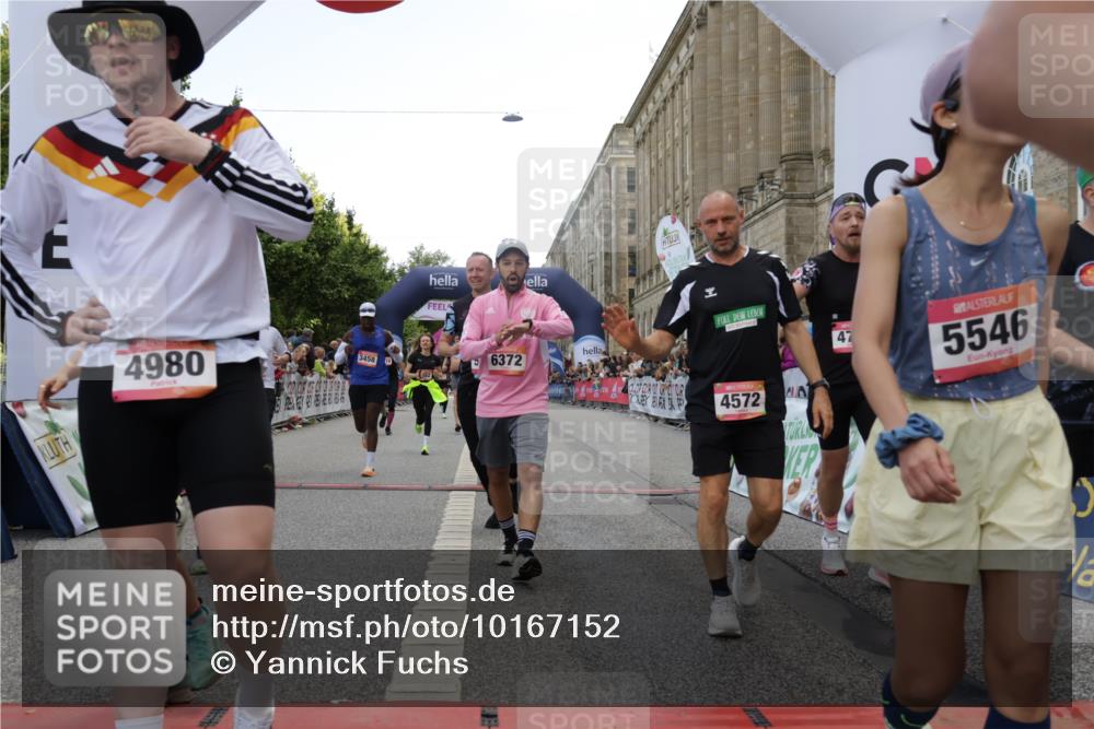 06.09.2026 - CURREX Alsterlauf Yannick Fuchs http://msf.ph/oto/10167152 06.09.2026 09:53:38 Ziel 2666, 2782, 3205, 3458, 3531, 3964, 4082, 4283, 4572, 4620, 4797, 4832, 4937, 4945, 4980, 5029, 5110, 5119, 5236, 5446, 5546, 5590, 5656, 5782, 5822, 5839, 6372, 6455, 8006, 8133, 8135 meine-sportfotos.de