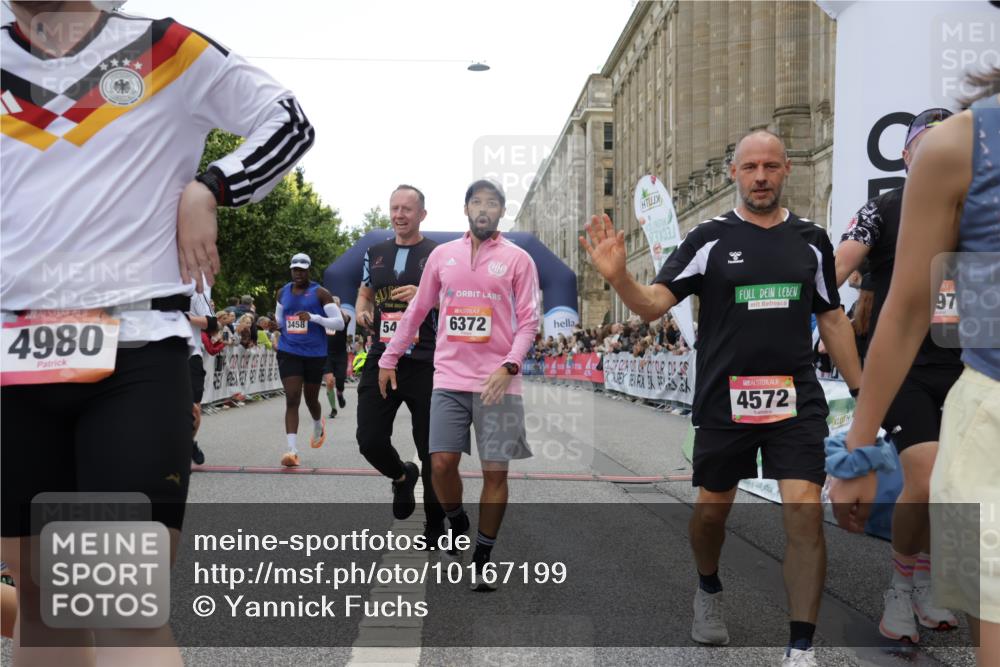 06.09.2026 - CURREX Alsterlauf Yannick Fuchs http://msf.ph/oto/10167199 06.09.2026 09:53:38 Ziel 2666, 2782, 3205, 3458, 3531, 3964, 4082, 4283, 4572, 4620, 4797, 4832, 4937, 4945, 4980, 5029, 5110, 5119, 5236, 5446, 5546, 5590, 5656, 5782, 5822, 5839, 6372, 6455, 8006, 8133, 8135 meine-sportfotos.de