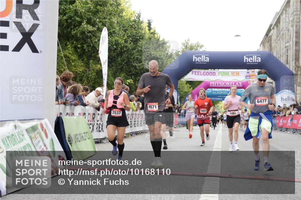 06.09.2026 - CURREX Alsterlauf Yannick Fuchs http://msf.ph/oto/10168110 06.09.2026 09:53:43 Ziel 2537, 3458, 3661, 3964, 4082, 4283, 4571, 4617, 4797, 4832, 5110, 5119, 5236, 5446, 5483, 5590, 5782, 5884, 6372, 6477, 8135 meine-sportfotos.de