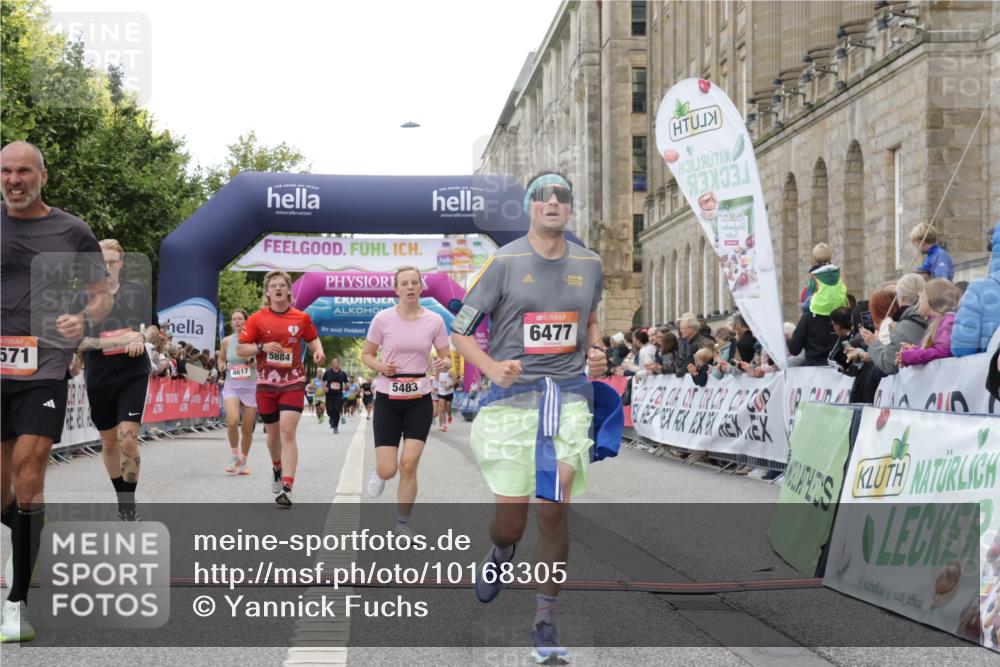 06.09.2026 - CURREX Alsterlauf Yannick Fuchs http://msf.ph/oto/10168305 06.09.2026 09:53:44 Ziel 2537, 3458, 3661, 3964, 4082, 4283, 4571, 4617, 4797, 4832, 5110, 5119, 5446, 5483, 5590, 5782, 5884, 6477 meine-sportfotos.de