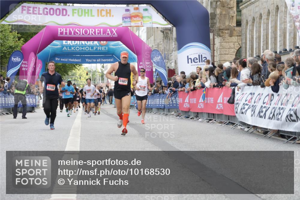 06.09.2026 - CURREX Alsterlauf Yannick Fuchs http://msf.ph/oto/10168530 06.09.2026 09:53:48 Ziel 2537, 3102, 3661, 3964, 4571, 4617, 5119, 5483, 5590, 5884, 5987, 6477 meine-sportfotos.de