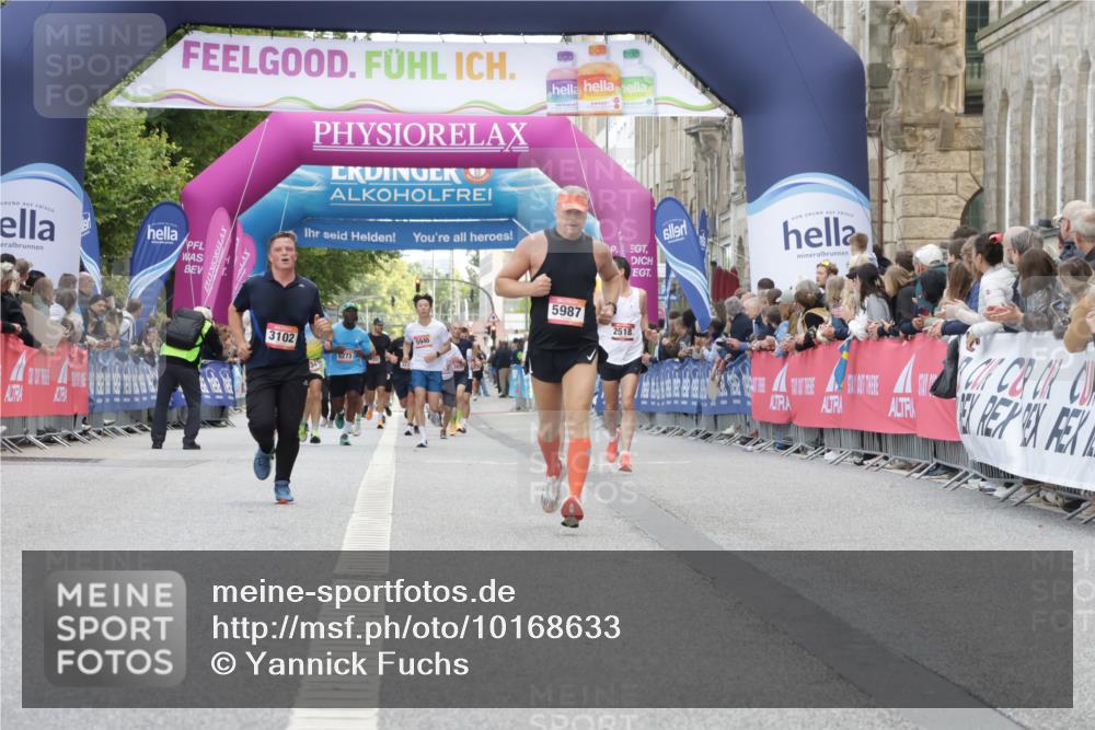 06.09.2026 - CURREX Alsterlauf Yannick Fuchs http://msf.ph/oto/10168633 06.09.2026 09:53:49 Ziel 2537, 3102, 3661, 4571, 4617, 5483, 5884, 5987, 6477 meine-sportfotos.de