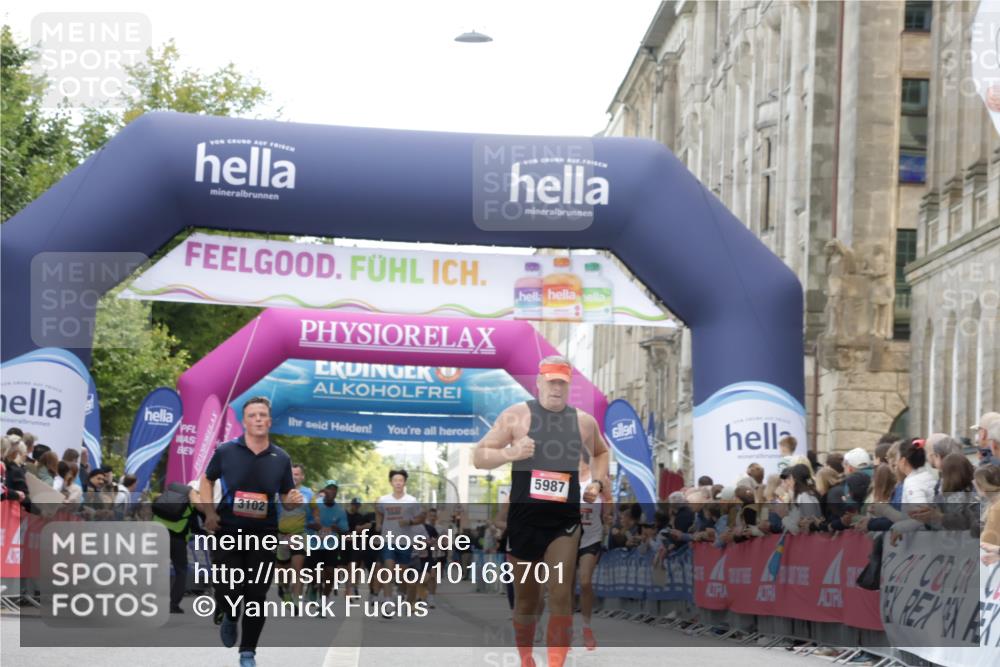 06.09.2026 - CURREX Alsterlauf Yannick Fuchs http://msf.ph/oto/10168701 06.09.2026 09:53:50 Ziel 2537, 3102, 3661, 4571, 4617, 5483, 5884, 5987, 6477 meine-sportfotos.de
