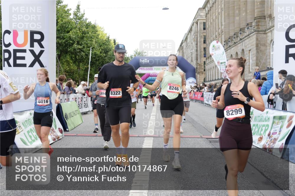 06.09.2026 - CURREX Alsterlauf Yannick Fuchs http://msf.ph/oto/10174867 06.09.2026 09:54:08 Ziel 2347, 2359, 2530, 3231, 3391, 3483, 3556, 3701, 3852, 3944, 4053, 4054, 4564, 4801, 4803, 4925, 4965, 5103, 5120, 5182, 5354, 5528, 5684, 5696, 5900, 5940, 6016, 6184, 6234, 8246, 8299, 8322 meine-sportfotos.de