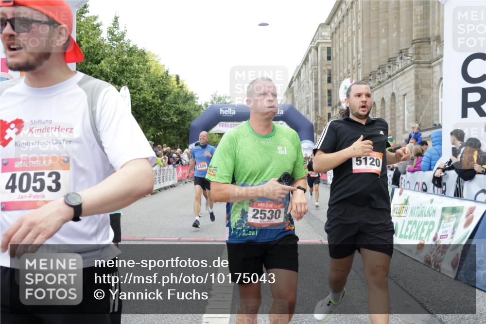 06.09.2026 - CURREX Alsterlauf Yannick Fuchs http://msf.ph/oto/10175043 06.09.2026 09:54:14 Ziel 2359, 2405, 2415, 2530, 3391, 3483, 3701, 3770, 3944, 4053, 4054, 4182, 4308, 4309, 4564, 5103, 5120, 5182, 5353, 5354, 5528, 5684, 5696, 5900, 6016, 6184, 6287, 8246, 8322 meine-sportfotos.de
