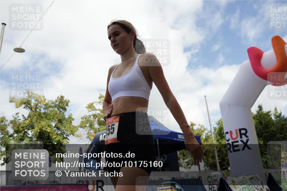 06.09.2026 - CURREX Alsterlauf Yannick Fuchs http://msf.ph/oto/10175160 06.09.2026 12:01:35 Ziel 1073, 1147, 1155, 1156, 1233, 1265 meine-sportfotos.de