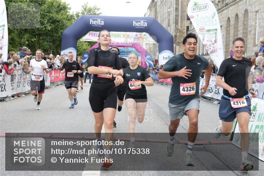 06.09.2026 - CURREX Alsterlauf Yannick Fuchs http://msf.ph/oto/10175338 06.09.2026 09:54:20 Ziel 2405, 2415, 2530, 3391, 3393, 3591, 3770, 4182, 4308, 4309, 4316, 4326, 5120, 5182, 5353, 5579, 5900, 5934, 6194, 6287, 6442, 6469, 8179 meine-sportfotos.de