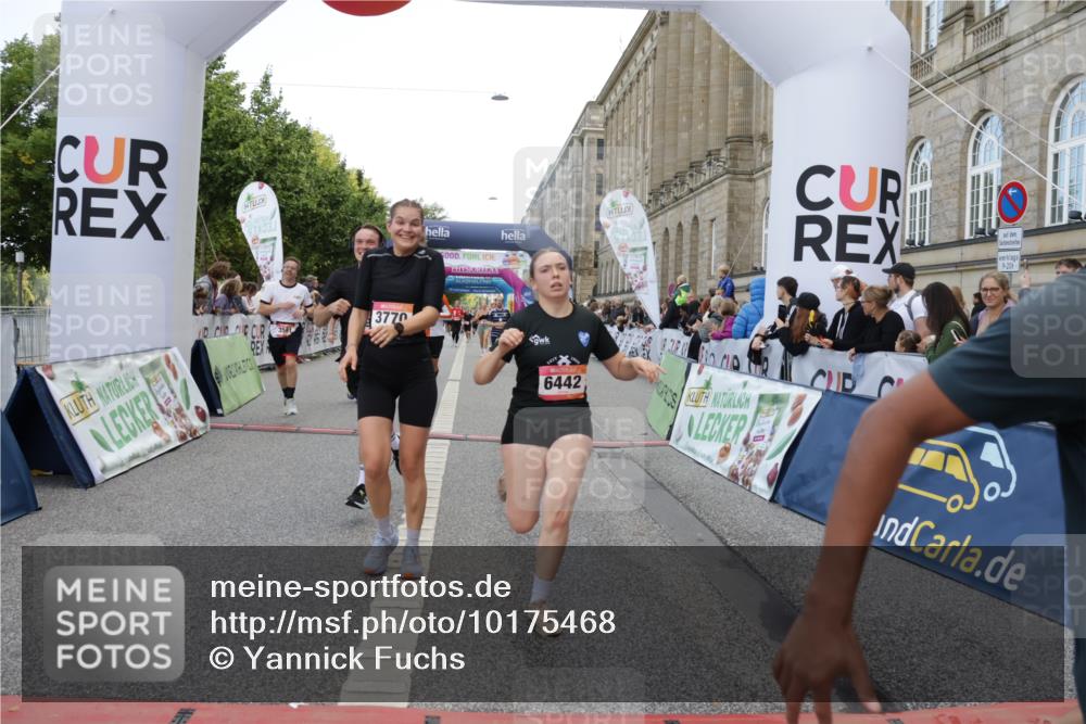 06.09.2026 - CURREX Alsterlauf Yannick Fuchs http://msf.ph/oto/10175468 06.09.2026 09:54:21 Ziel 2405, 2415, 3393, 3591, 3770, 4182, 4308, 4309, 4316, 4326, 4661, 5353, 5579, 5934, 6194, 6287, 6442, 6469, 8179 meine-sportfotos.de