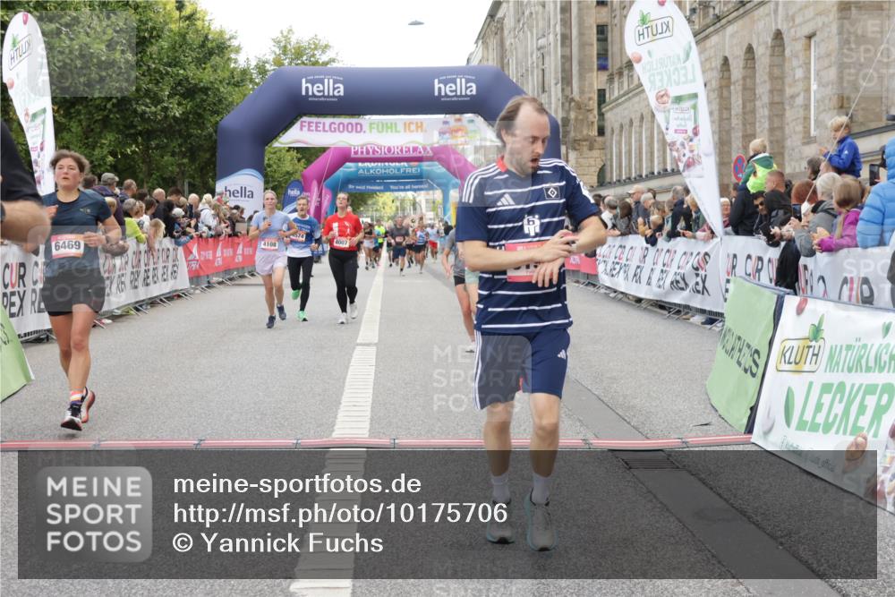 06.09.2026 - CURREX Alsterlauf Yannick Fuchs http://msf.ph/oto/10175706 06.09.2026 09:54:25 Ziel 3393, 3591, 3770, 4007, 4108, 4316, 4326, 4574, 4661, 5579, 5934, 6051, 6163, 6194, 6442, 6469, 8179 meine-sportfotos.de