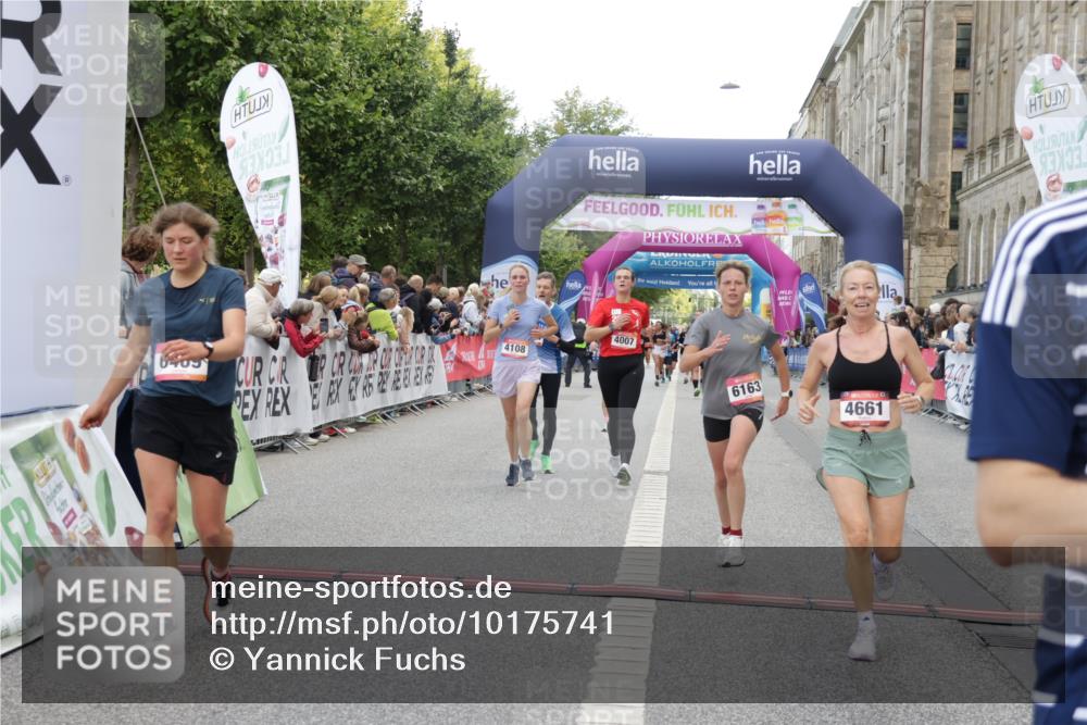 06.09.2026 - CURREX Alsterlauf Yannick Fuchs http://msf.ph/oto/10175741 06.09.2026 09:54:26 Ziel 3393, 3591, 3770, 4007, 4108, 4316, 4326, 4574, 4661, 5579, 5934, 6051, 6163, 6175, 6194, 6442, 6469, 8179 meine-sportfotos.de
