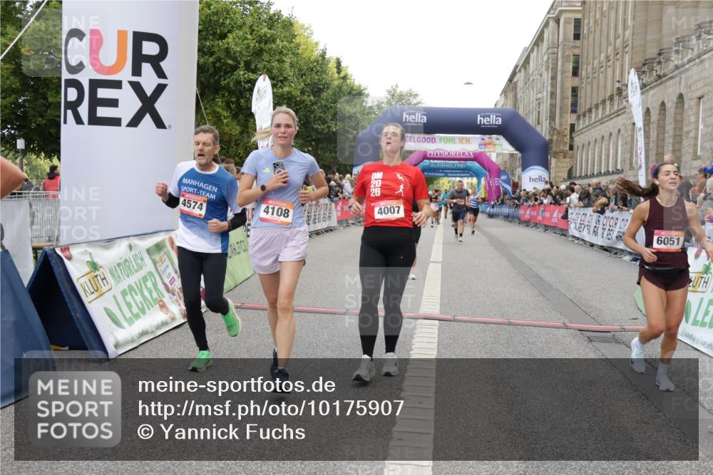 06.09.2026 - CURREX Alsterlauf Yannick Fuchs http://msf.ph/oto/10175907 06.09.2026 09:54:29 Ziel 2162, 3393, 3591, 4007, 4108, 4574, 4661, 5579, 6051, 6163, 6175, 6194, 6469, 8179 meine-sportfotos.de