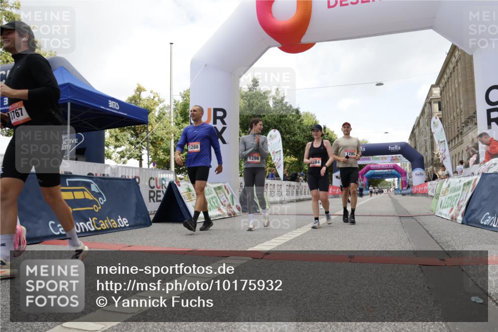 06.09.2026 - CURREX Alsterlauf Yannick Fuchs http://msf.ph/oto/10175932 06.09.2026 12:01:51 Ziel 1095, 1284, 1285, 1286, 1288, 1298, 1305, 8042 meine-sportfotos.de