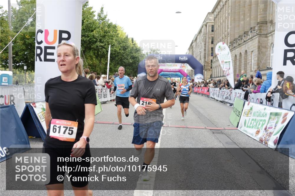 06.09.2026 - CURREX Alsterlauf Yannick Fuchs http://msf.ph/oto/10175945 06.09.2026 09:54:34 Ziel 2162, 2179, 2477, 3410, 3478, 4007, 4108, 4574, 5116, 5250, 5589, 5654, 6011, 6051, 6163, 6175, 6437 meine-sportfotos.de