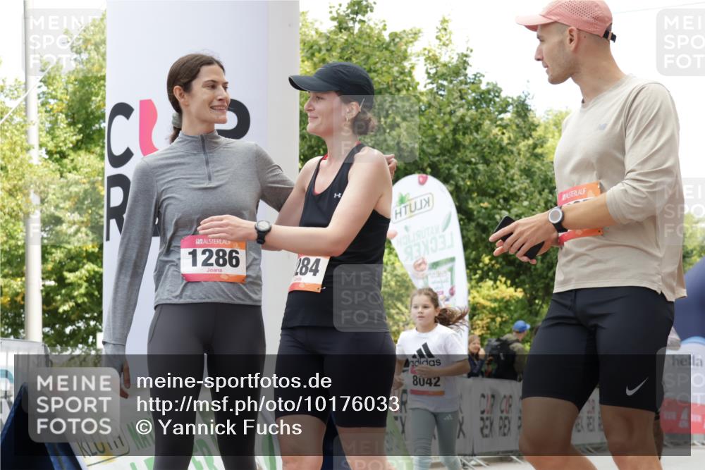 06.09.2026 - CURREX Alsterlauf Yannick Fuchs http://msf.ph/oto/10176033 06.09.2026 12:01:53 Ziel 1095, 1284, 1285, 1286, 1288, 1298, 1305, 8042 meine-sportfotos.de