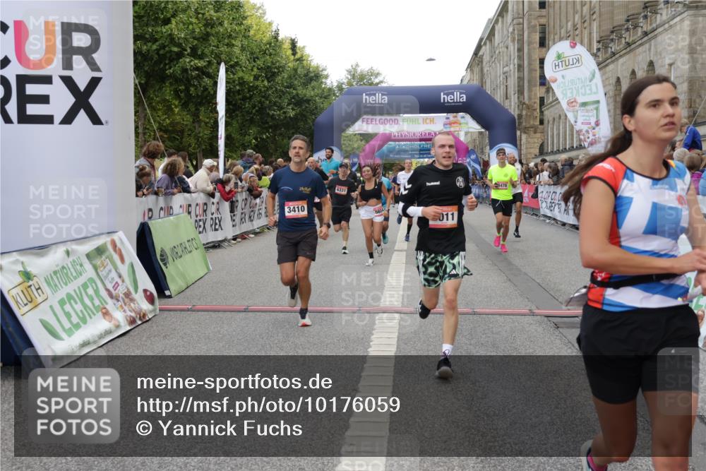 06.09.2026 - CURREX Alsterlauf Yannick Fuchs http://msf.ph/oto/10176059 06.09.2026 09:54:37 Ziel 2162, 2179, 2477, 3233, 3410, 3478, 5116, 5250, 5447, 5589, 5654, 5700, 5701, 6011, 6175, 6329, 6331, 6437 meine-sportfotos.de