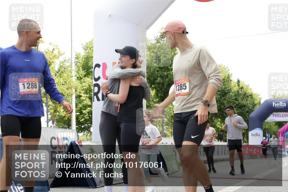 06.09.2026 - CURREX Alsterlauf Yannick Fuchs http://msf.ph/oto/10176061 06.09.2026 12:01:54 Ziel 1095, 1284, 1285, 1286, 1288, 1298, 1305, 8042 meine-sportfotos.de