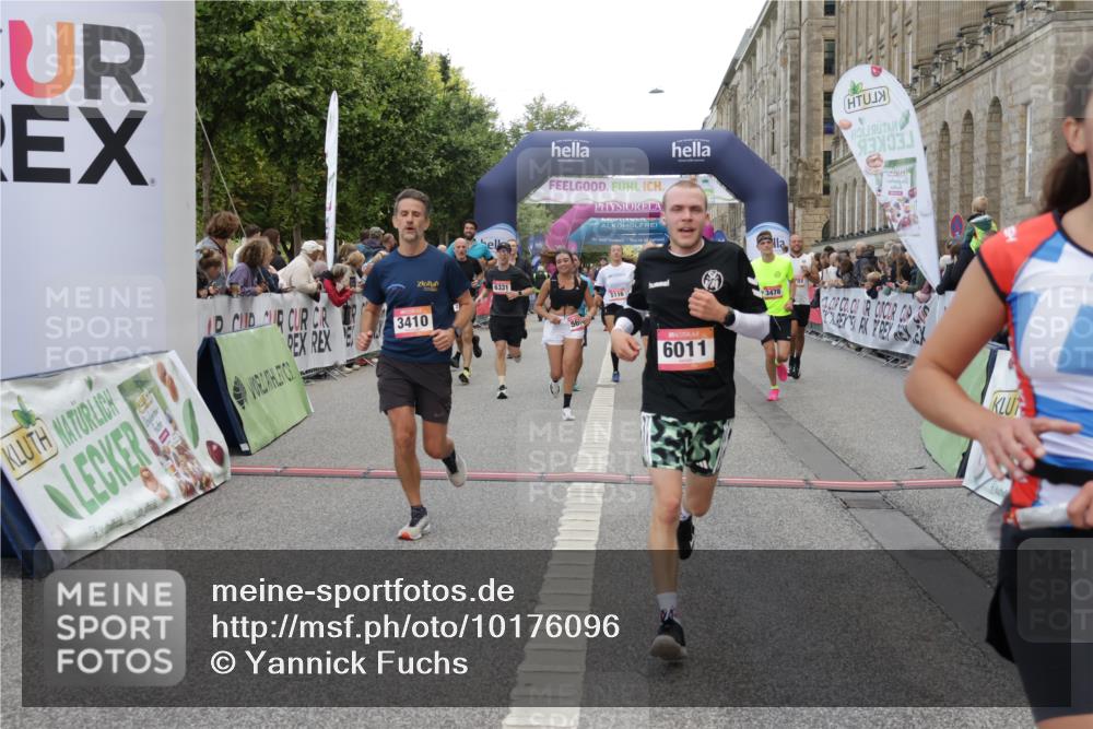 06.09.2026 - CURREX Alsterlauf Yannick Fuchs http://msf.ph/oto/10176096 06.09.2026 09:54:37 Ziel 2162, 2179, 2477, 3233, 3410, 3478, 5116, 5250, 5447, 5589, 5654, 5700, 5701, 6011, 6175, 6329, 6331, 6437 meine-sportfotos.de