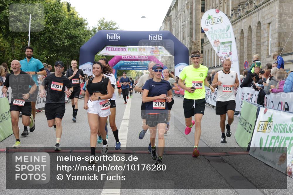 06.09.2026 - CURREX Alsterlauf Yannick Fuchs http://msf.ph/oto/10176280 06.09.2026 09:54:39 Ziel 2162, 2179, 2477, 3233, 3410, 3478, 5116, 5250, 5447, 5589, 5654, 5700, 5701, 6011, 6329, 6331, 6437 meine-sportfotos.de