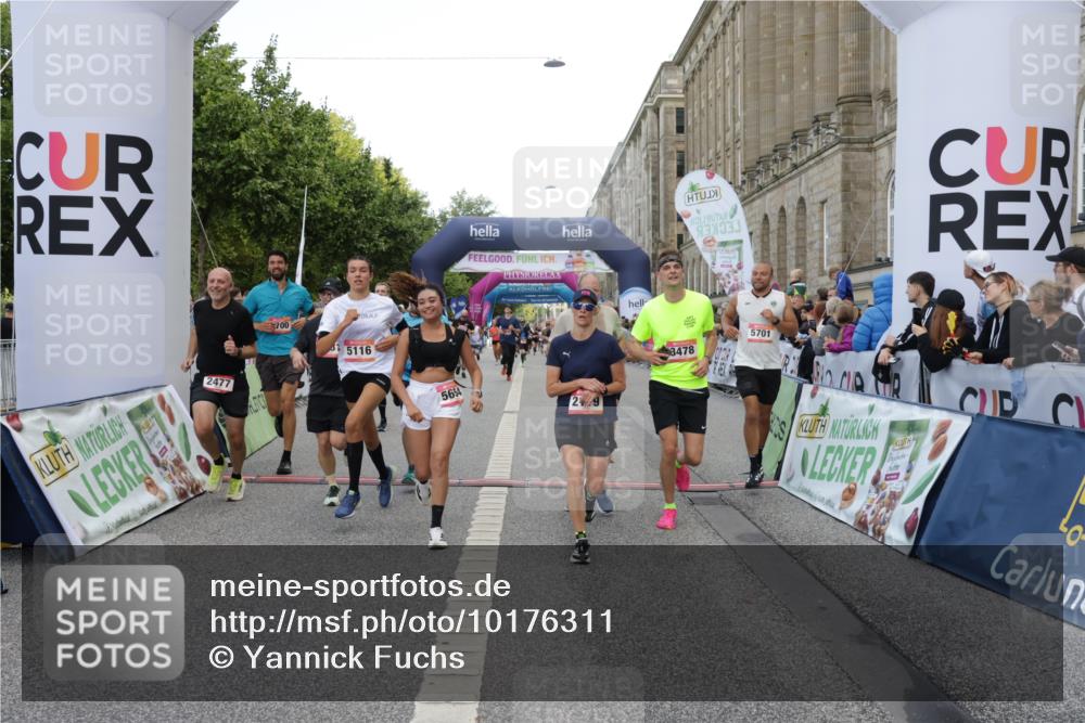 06.09.2026 - CURREX Alsterlauf Yannick Fuchs http://msf.ph/oto/10176311 06.09.2026 09:54:39 Ziel 2162, 2179, 2477, 3233, 3410, 3478, 5116, 5250, 5447, 5589, 5654, 5700, 5701, 6011, 6329, 6331, 6437 meine-sportfotos.de