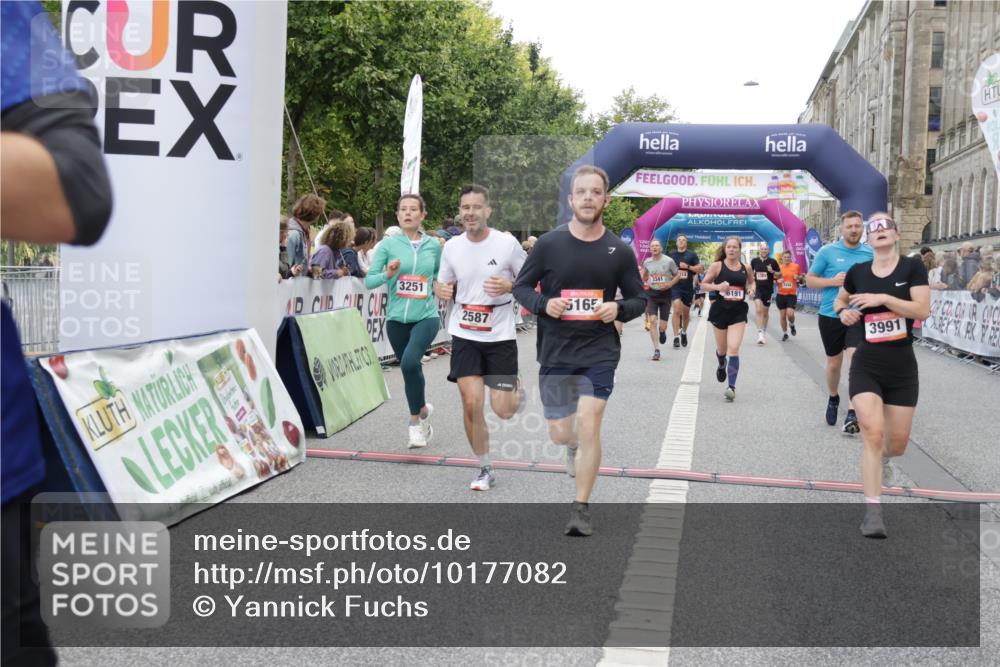 06.09.2026 - CURREX Alsterlauf Yannick Fuchs http://msf.ph/oto/10177082 06.09.2026 09:54:52 Ziel 2314, 2395, 2433, 2451, 2587, 2640, 3251, 3341, 3363, 3413, 3629, 3991, 4206, 4335, 4394, 4458, 4974, 5165, 5657, 5666, 6079, 6191, 6210 meine-sportfotos.de