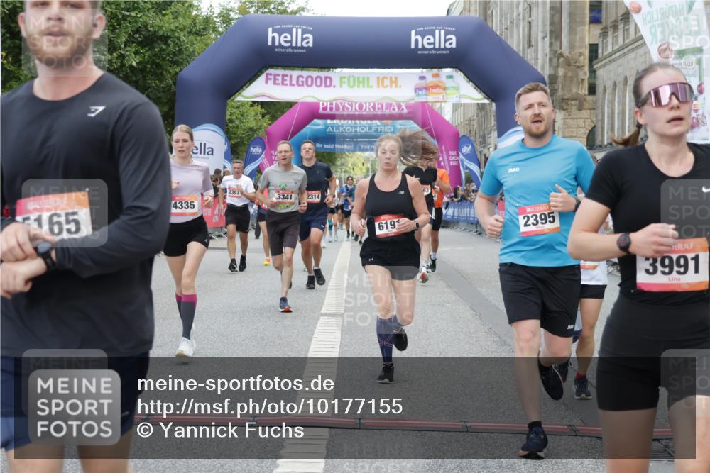 06.09.2026 - CURREX Alsterlauf Yannick Fuchs http://msf.ph/oto/10177155 06.09.2026 09:54:53 Ziel 2314, 2395, 2397, 2433, 2451, 2494, 2587, 2640, 2962, 3251, 3341, 3363, 3413, 3991, 4206, 4335, 4394, 4458, 4974, 5165, 5657, 5666, 6191, 6210 meine-sportfotos.de