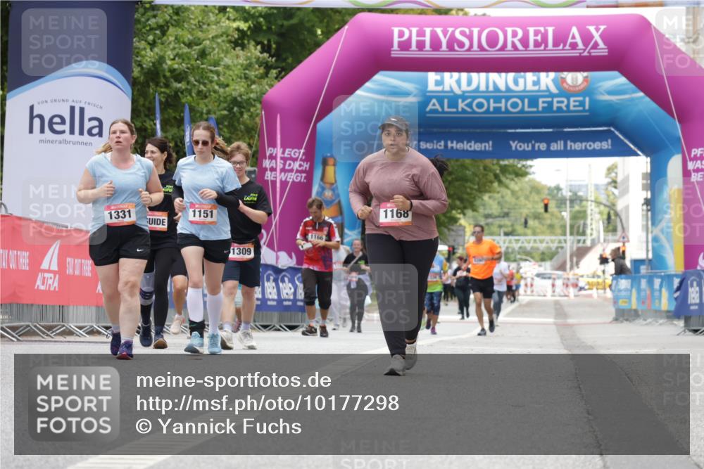 06.09.2026 - CURREX Alsterlauf Yannick Fuchs http://msf.ph/oto/10177298 06.09.2026 12:02:46 Ziel 1005, 8267 meine-sportfotos.de