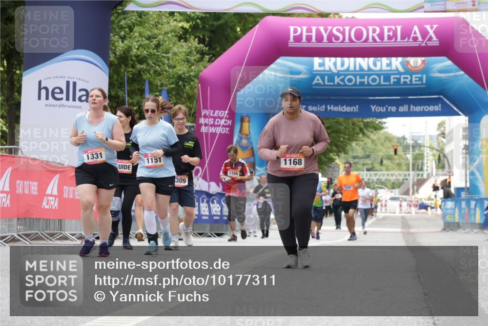 06.09.2026 - CURREX Alsterlauf Yannick Fuchs http://msf.ph/oto/10177311 06.09.2026 12:02:46 Ziel 1005, 8267 meine-sportfotos.de