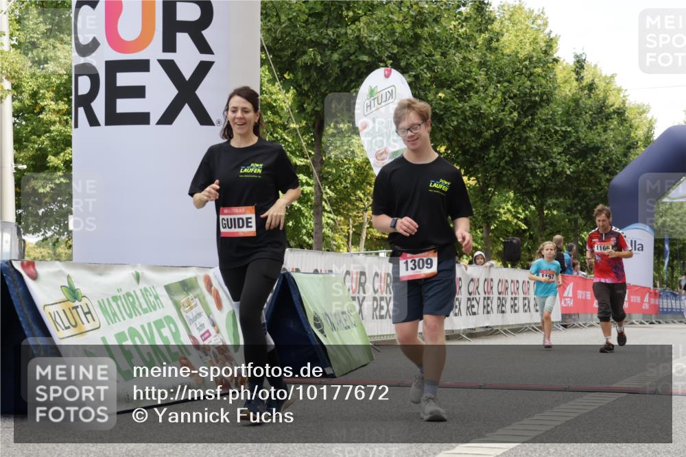 06.09.2026 - CURREX Alsterlauf Yannick Fuchs http://msf.ph/oto/10177672 06.09.2026 12:03:00 Ziel 1144, 1151, 1166, 1167, 1168, 1214, 1309, 1331 meine-sportfotos.de