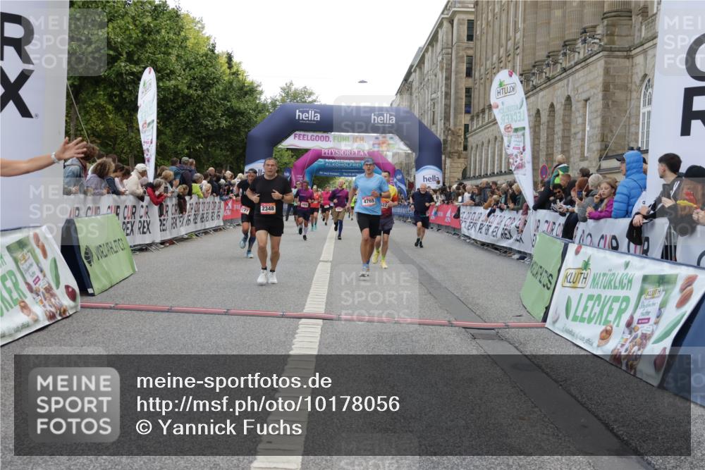 06.09.2026 - CURREX Alsterlauf Yannick Fuchs http://msf.ph/oto/10178056 06.09.2026 09:55:07 Ziel 2184, 2261, 2348, 2499, 2502, 2826, 3291, 4266, 4322, 4622, 4765, 4839, 4956, 5094, 5298, 5721, 6216 meine-sportfotos.de