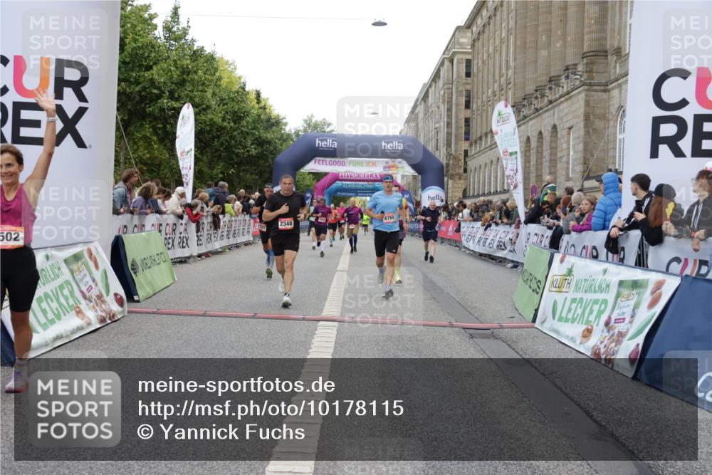 06.09.2026 - CURREX Alsterlauf Yannick Fuchs http://msf.ph/oto/10178115 06.09.2026 09:55:07 Ziel 2184, 2261, 2348, 2499, 2502, 2826, 3291, 4266, 4322, 4622, 4765, 4839, 4956, 5094, 5298, 5721, 6216 meine-sportfotos.de