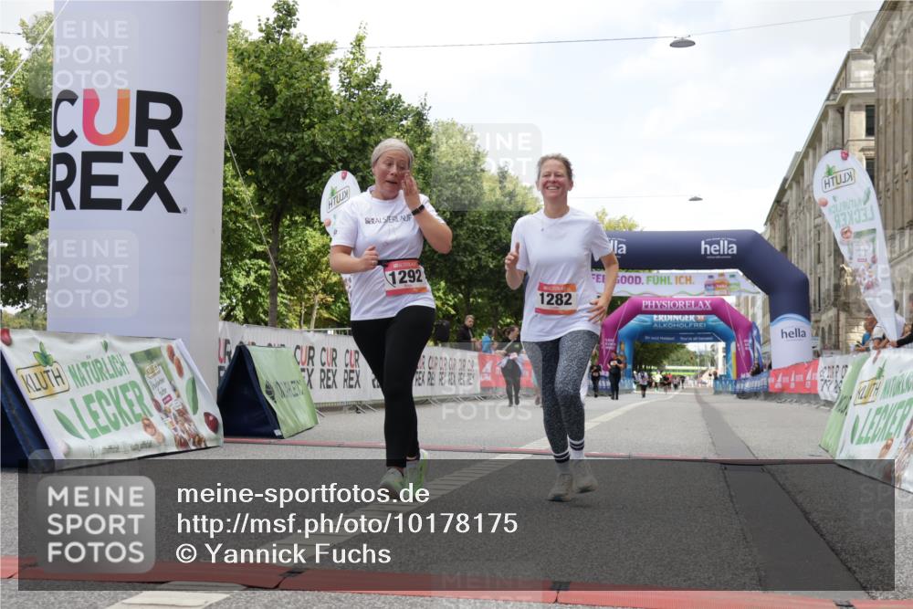 06.09.2026 - CURREX Alsterlauf Yannick Fuchs http://msf.ph/oto/10178175 06.09.2026 12:03:13 Ziel 1248, 1282, 1292, 1336, 6390, 8103 meine-sportfotos.de