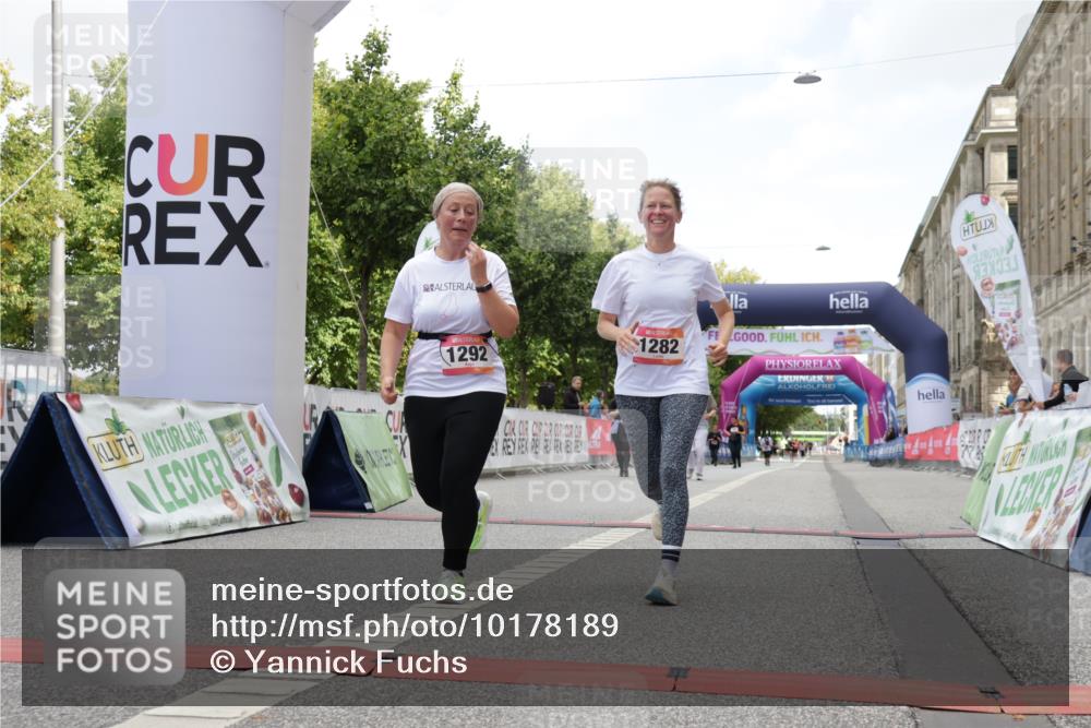 06.09.2026 - CURREX Alsterlauf Yannick Fuchs http://msf.ph/oto/10178189 06.09.2026 12:03:13 Ziel 1248, 1282, 1292, 1336, 6390, 8103 meine-sportfotos.de