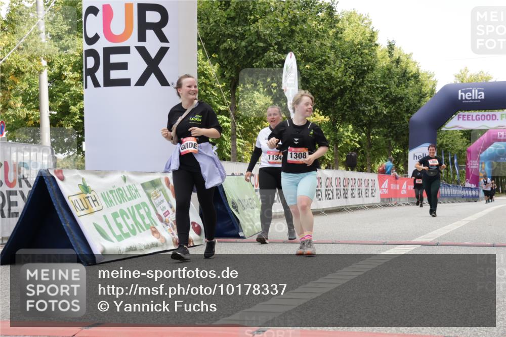 06.09.2026 - CURREX Alsterlauf Yannick Fuchs http://msf.ph/oto/10178337 06.09.2026 12:03:23 Ziel 1055, 1122, 1134, 1308 meine-sportfotos.de