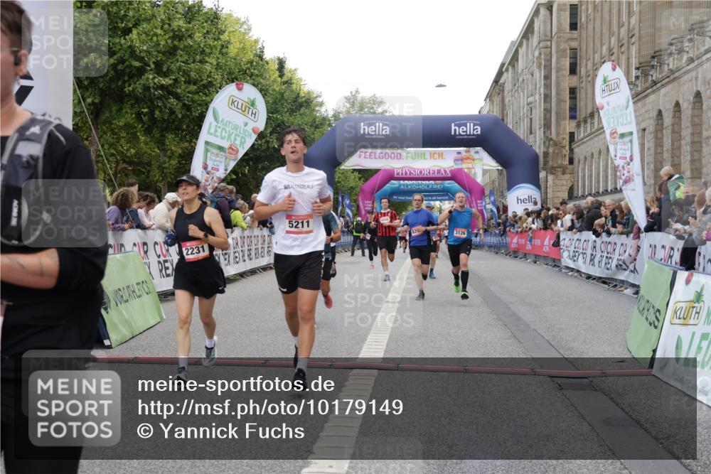 06.09.2026 - CURREX Alsterlauf Yannick Fuchs http://msf.ph/oto/10179149 06.09.2026 09:55:22 Ziel 2012, 2231, 2232, 2908, 3126, 3344, 3484, 4512, 4686, 4688, 5211, 5314, 5855, 6293 meine-sportfotos.de