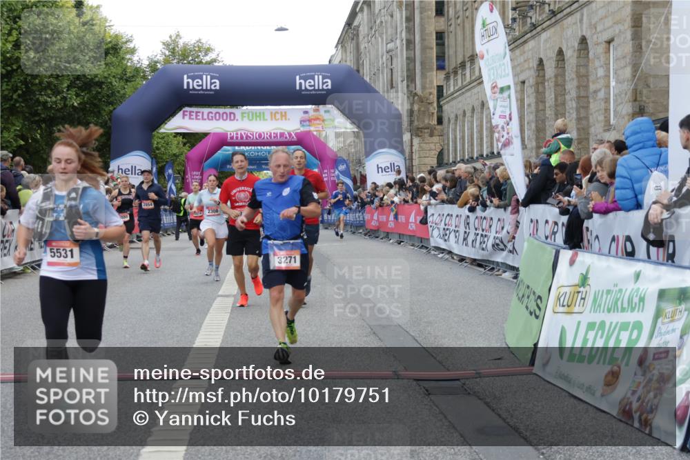 06.09.2026 - CURREX Alsterlauf Yannick Fuchs http://msf.ph/oto/10179751 06.09.2026 09:55:30 Ziel 2232, 2308, 2854, 3126, 3271, 3484, 3550, 4688, 4949, 5314, 5531, 5720, 6293, 6367 meine-sportfotos.de