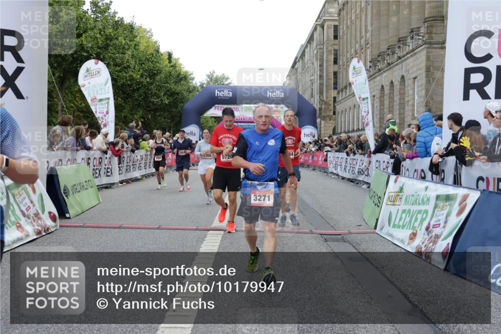 06.09.2026 - CURREX Alsterlauf Yannick Fuchs http://msf.ph/oto/10179947 06.09.2026 09:55:32 Ziel 2232, 2308, 2420, 2854, 2874, 3271, 3550, 4688, 4949, 5314, 5531, 5720, 6293, 6367 meine-sportfotos.de
