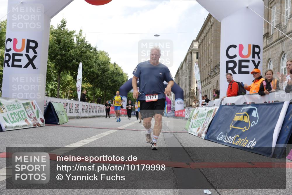 06.09.2026 - CURREX Alsterlauf Yannick Fuchs http://msf.ph/oto/10179998 06.09.2026 12:04:14 Ziel 1171, 1172, 1187, 1188, 1228, 1229 meine-sportfotos.de