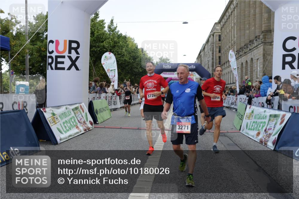 06.09.2026 - CURREX Alsterlauf Yannick Fuchs http://msf.ph/oto/10180026 06.09.2026 09:55:33 Ziel 2232, 2308, 2420, 2854, 2874, 3271, 3550, 4688, 4827, 4949, 5531, 5720, 6367 meine-sportfotos.de