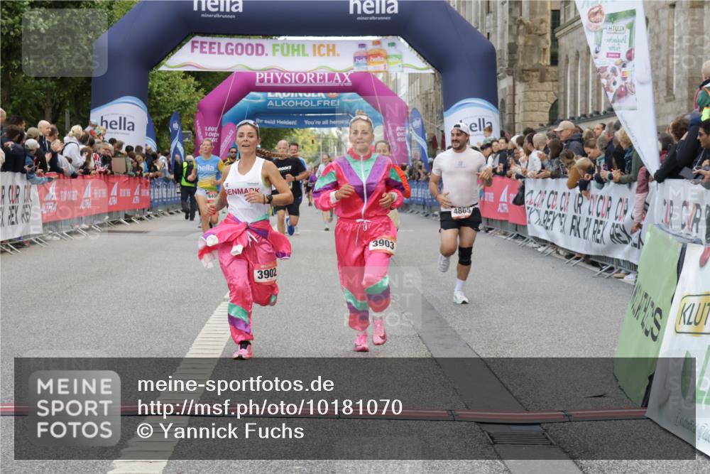 06.09.2026 - CURREX Alsterlauf Yannick Fuchs http://msf.ph/oto/10181070 06.09.2026 09:55:46 Ziel 2117, 2479, 3051, 3304, 3481, 3799, 3902, 3903, 3929, 4190, 4284, 4404, 4865, 4955, 4961, 4962, 5488, 6034, 6400, 6479, 8027, 8204, 8259 meine-sportfotos.de