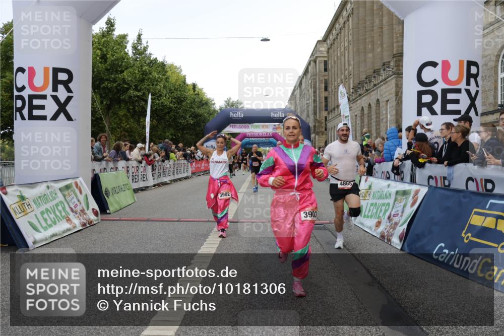 06.09.2026 - CURREX Alsterlauf Yannick Fuchs http://msf.ph/oto/10181306 06.09.2026 09:55:48 Ziel 2117, 2277, 2479, 3051, 3304, 3799, 3902, 3903, 3929, 4190, 4463, 4865, 4955, 4961, 4962, 5488, 6034, 6400, 6479, 8204, 8259 meine-sportfotos.de