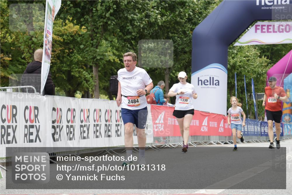 06.09.2026 - CURREX Alsterlauf Yannick Fuchs http://msf.ph/oto/10181318 06.09.2026 12:05:02 Ziel 1084, 1330, 2484 meine-sportfotos.de