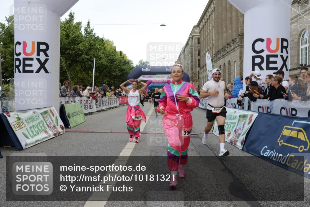 06.09.2026 - CURREX Alsterlauf Yannick Fuchs http://msf.ph/oto/10181321 06.09.2026 09:55:49 Ziel 2117, 2277, 2479, 3051, 3304, 3799, 3902, 3903, 4190, 4463, 4865, 4955, 4961, 5488, 6034, 6400, 8259 meine-sportfotos.de
