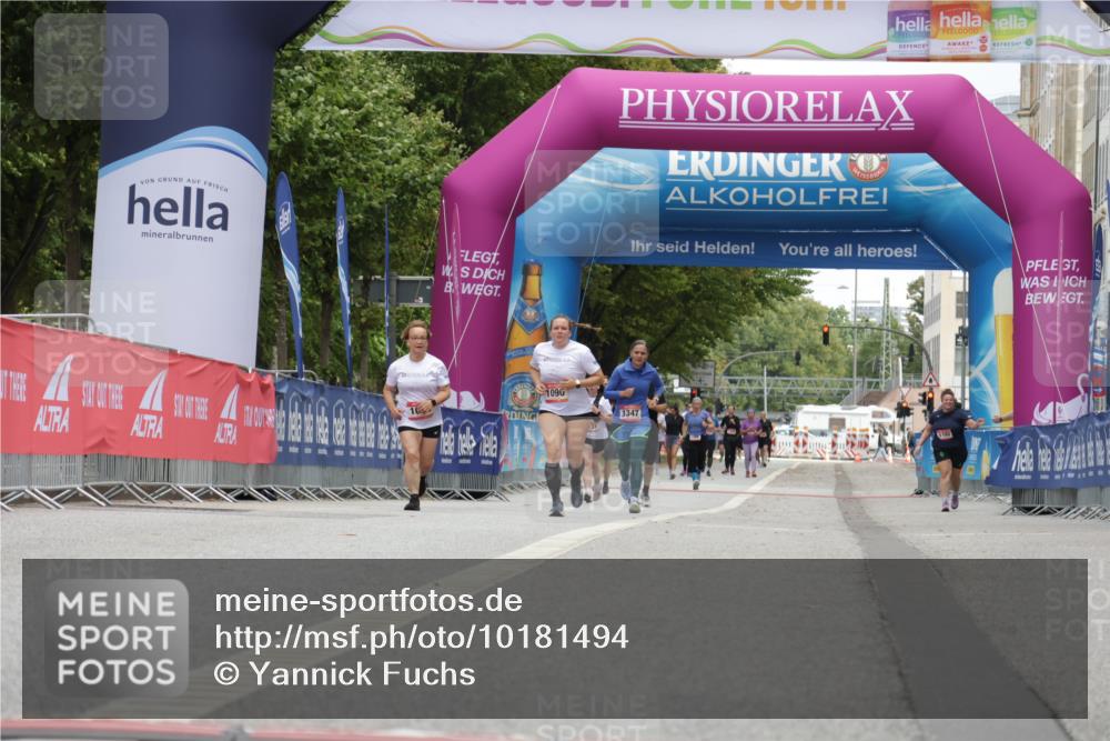 06.09.2026 - CURREX Alsterlauf Yannick Fuchs http://msf.ph/oto/10181494 06.09.2026 12:05:12 Ziel 1159, 1160, 1330, 2484 meine-sportfotos.de