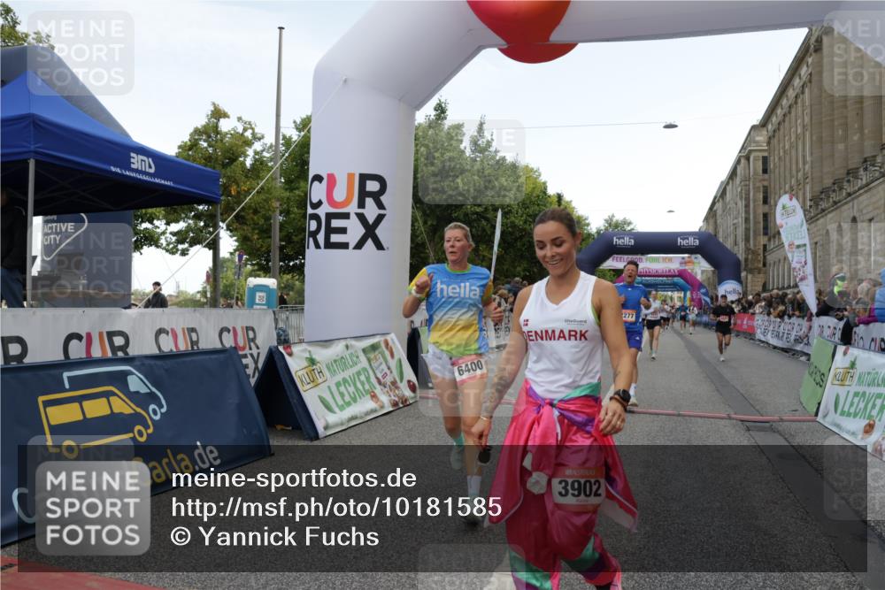 06.09.2026 - CURREX Alsterlauf Yannick Fuchs http://msf.ph/oto/10181585 06.09.2026 09:55:52 Ziel 2239, 2277, 3304, 3902, 3903, 4190, 4434, 4463, 4627, 4865, 4955, 4961, 5484, 5488, 6400, 8086, 8259 meine-sportfotos.de