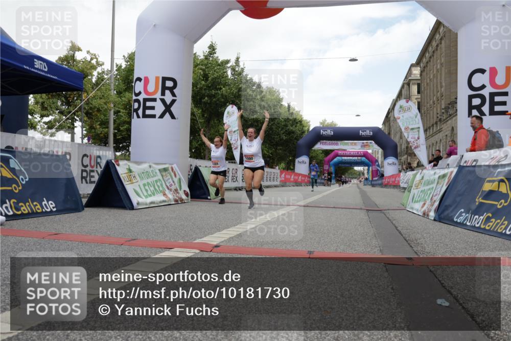 06.09.2026 - CURREX Alsterlauf Yannick Fuchs http://msf.ph/oto/10181730 06.09.2026 12:05:22 Ziel 1089, 1090, 1347 meine-sportfotos.de