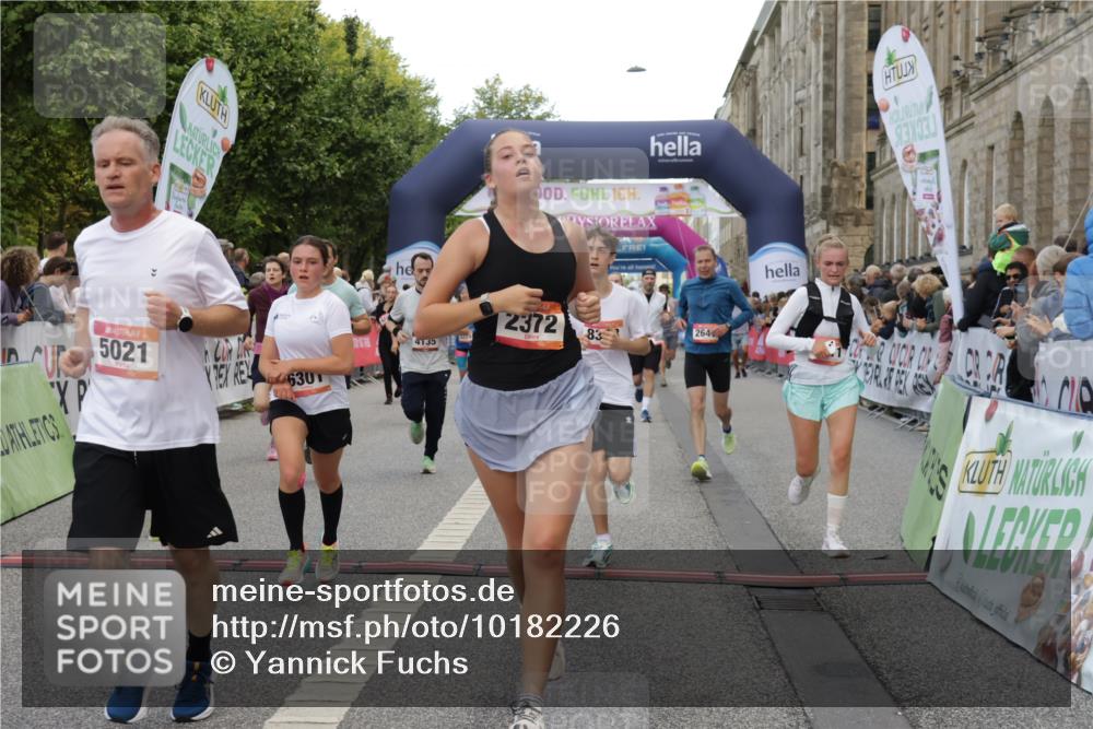 06.09.2026 - CURREX Alsterlauf Yannick Fuchs http://msf.ph/oto/10182226 06.09.2026 09:56:01 Ziel 2239, 2372, 2516, 2626, 2641, 2805, 3225, 3411, 3636, 3830, 4135, 4262, 4434, 4627, 5021, 5484, 6032, 6301, 6313, 8086, 8211, 8338 meine-sportfotos.de