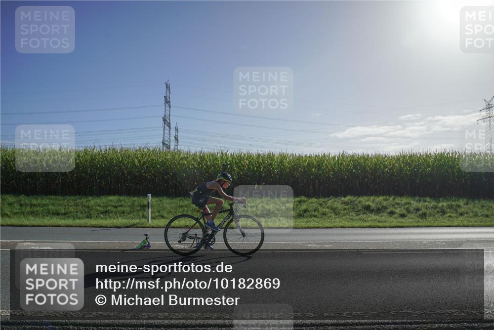 06.09.2026 - 20. Norderstedt Triathlon Michael Burmester http://msf.ph/oto/10182869 06.09.2026 09:36:42 Radfahren 626, 688 meine-sportfotos.de
